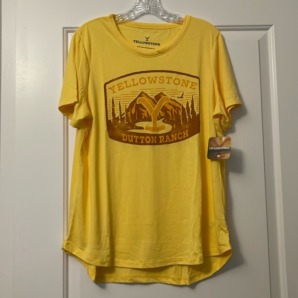 Yellowstone Dutton Ranch Short Set NWT Sz M (8-10) NWT! - Picture 2 of 4